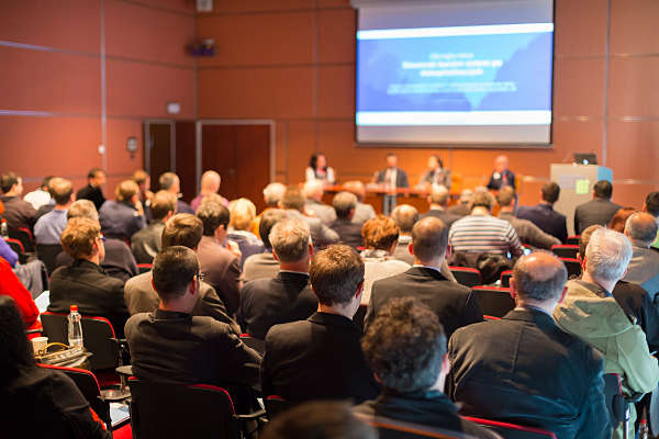 Voller Konferenzsaal